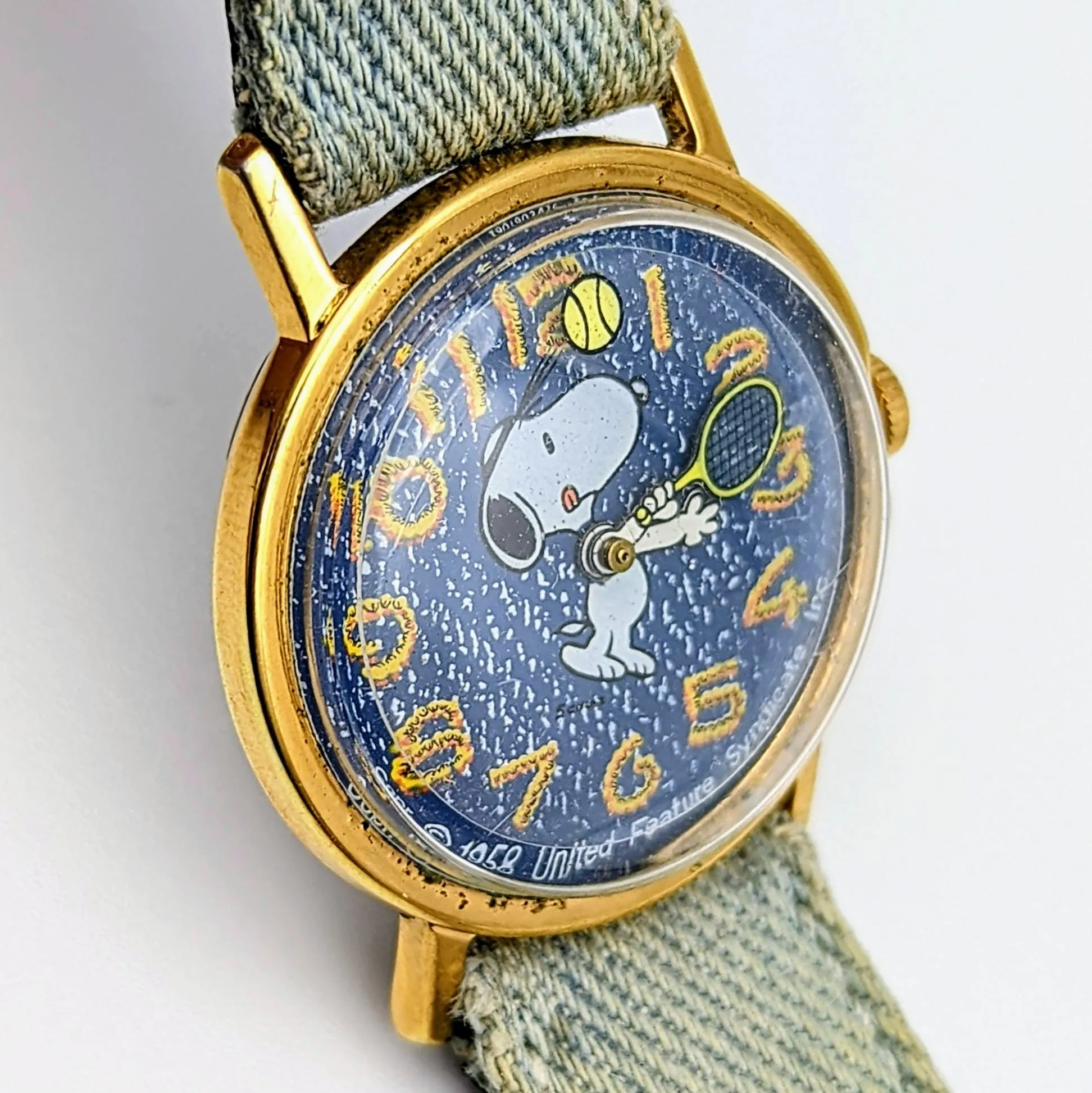 1976 Snoopy Watch Mystery Dial Vintage Manual Wristwatch
