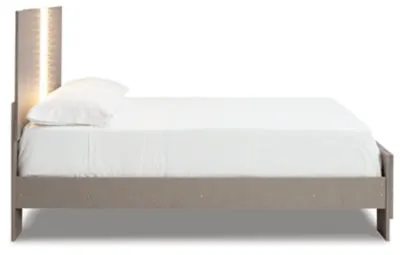 Surancha Queen Panel Bed with Mirrored Dresser, Chest and 2 Nightstands